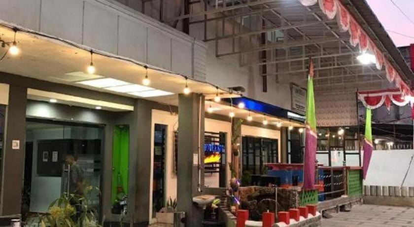 Hotel K77 Dumai Exterior foto